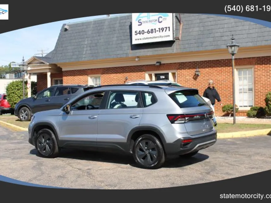 2025 Volkswagen Taos S photo 1