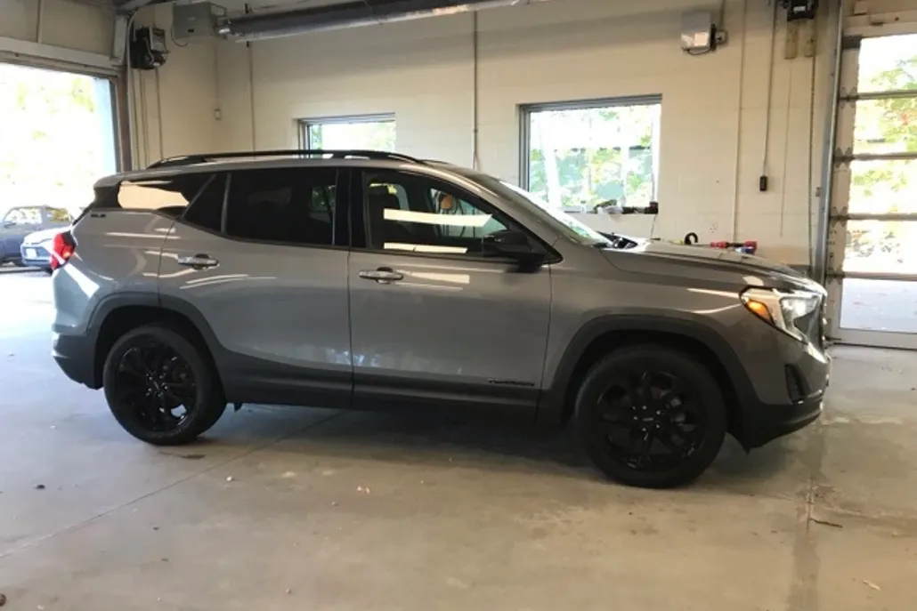 2020 Gmc Terrain SLE photo 1