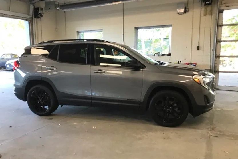2020 Gmc Terrain SLE photo 1