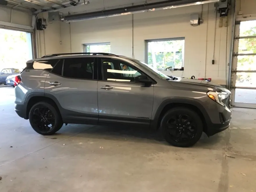 2020 Gmc Terrain SLE photo 1