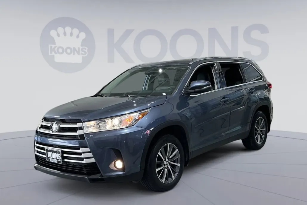 2019 Toyota Highlander SE XLE photo 1