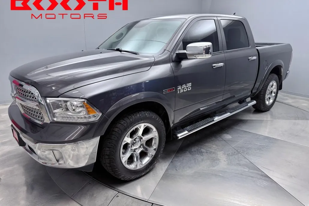 2017 Ram 1500 Laramie photo 1