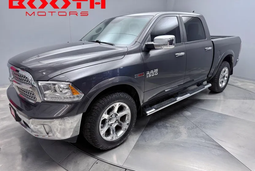 2017 Ram 1500 Laramie photo 1