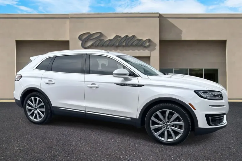 2019 Lincoln Nautilus Select photo 1