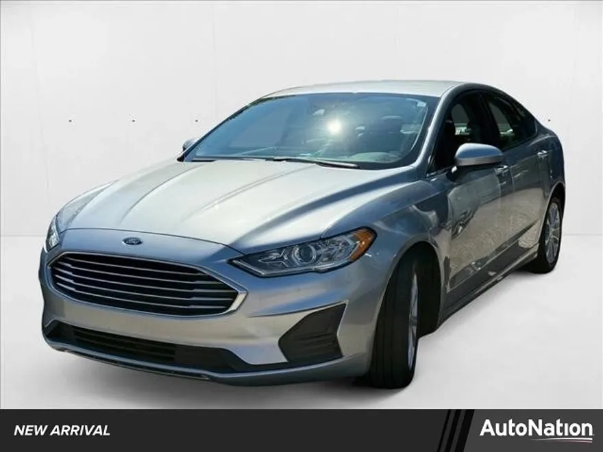 2020 Ford Fusion Hybrid SE photo 1