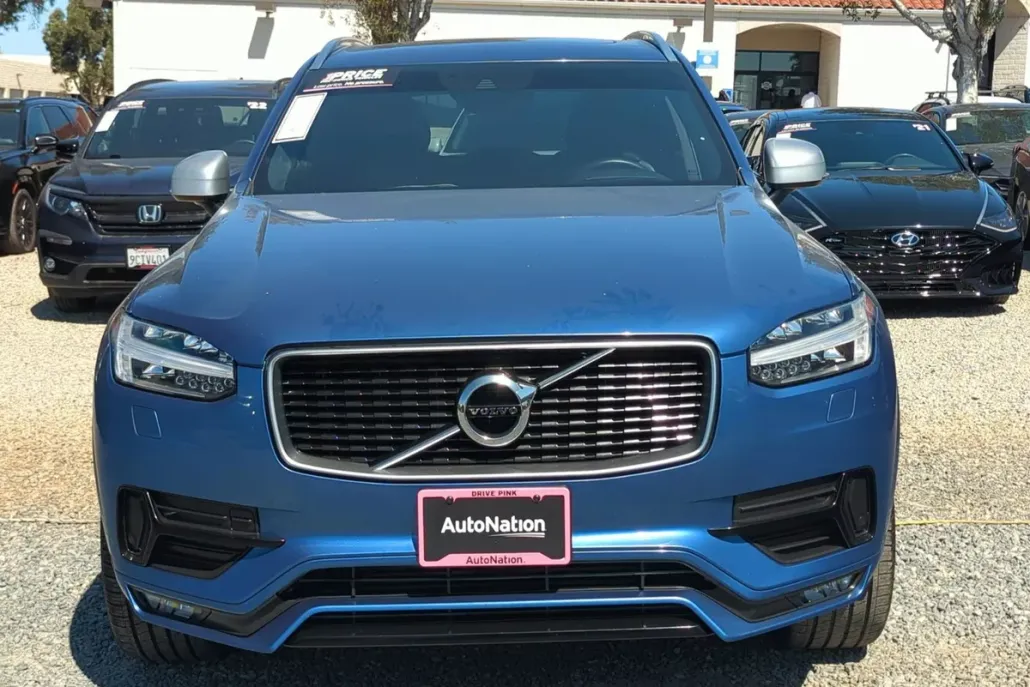 2016 Volvo XC90 T6 R-Design AWD photo 1