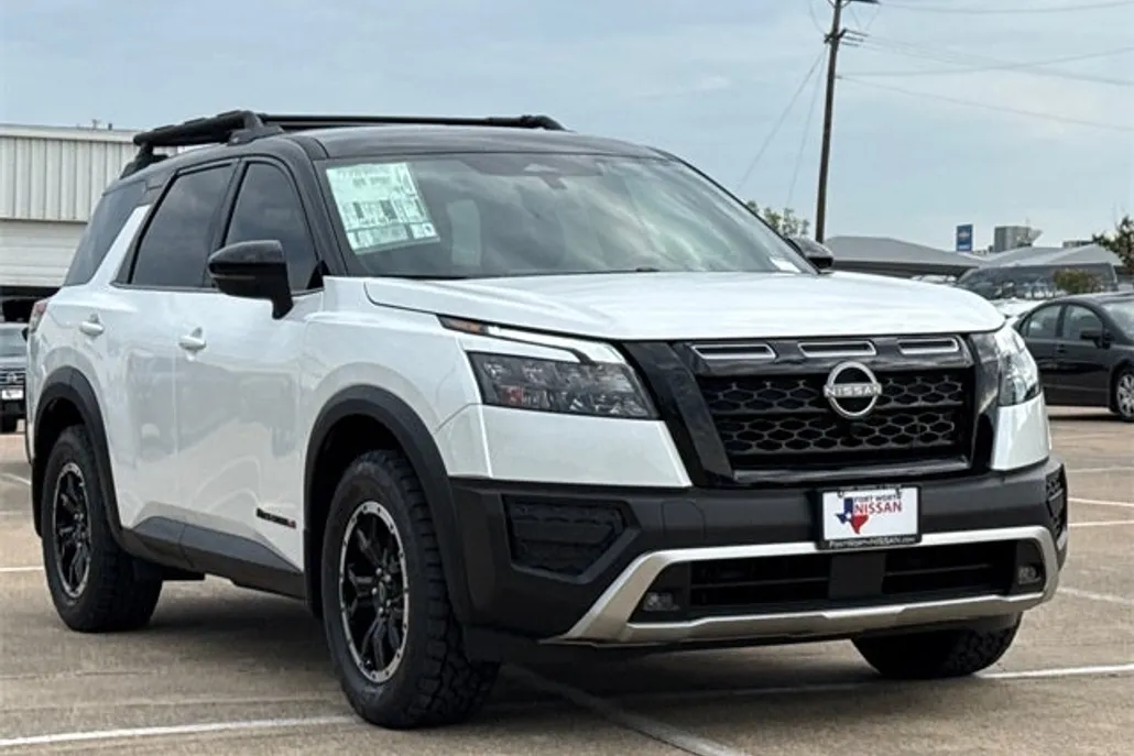 2025 Nissan Pathfinder Rock Creek photo 1