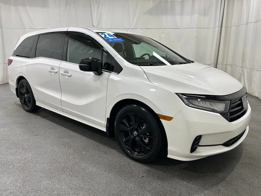 2024 Honda Odyssey Sport photo 1