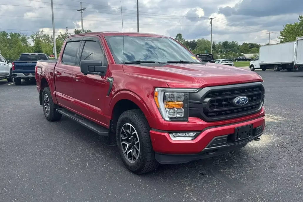 2021 Ford F-150 XLT photo 1