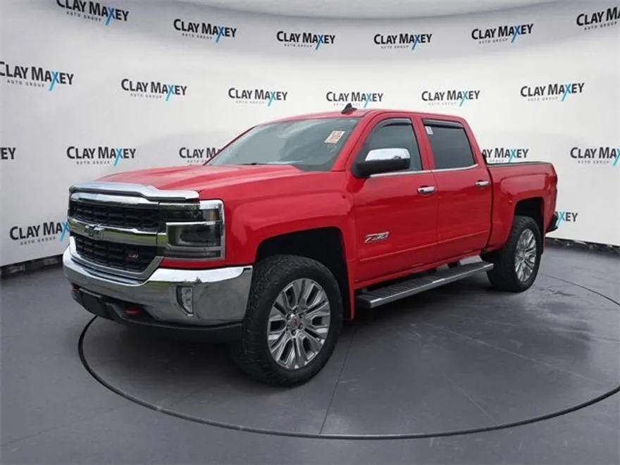 2018 Chevrolet Silverado 1500 LT photo 1