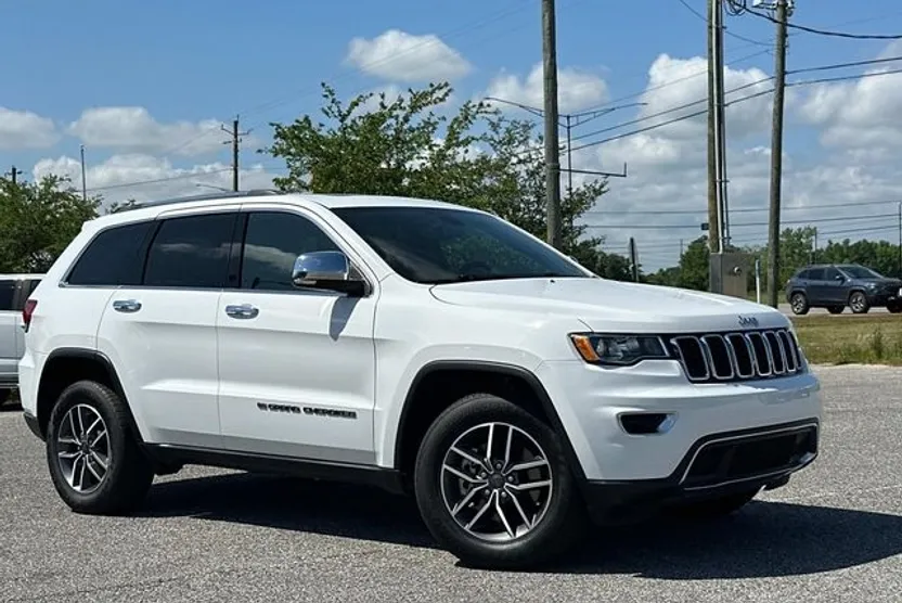 2022 Jeep Cherokee Limited photo 1