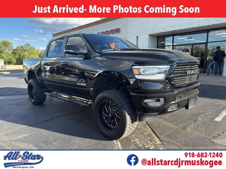 2023 Ram 1500 Laramie photo 1