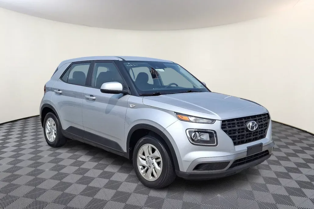 2022 Hyundai Venue SE photo 1