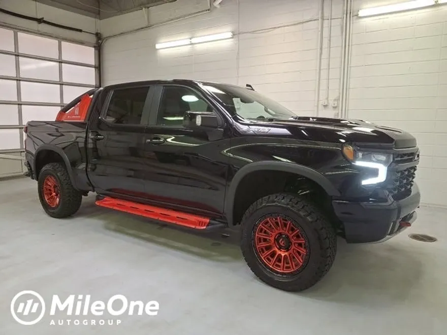 2024 Chevrolet Silverado 1500 ZR2 photo 1