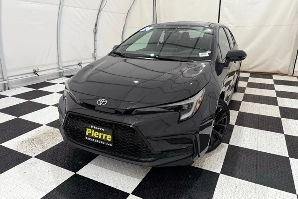 2024 Toyota Corolla SE photo 1