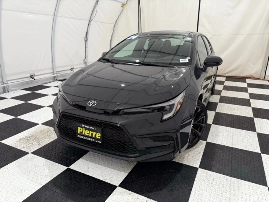2024 Toyota Corolla SE photo 1