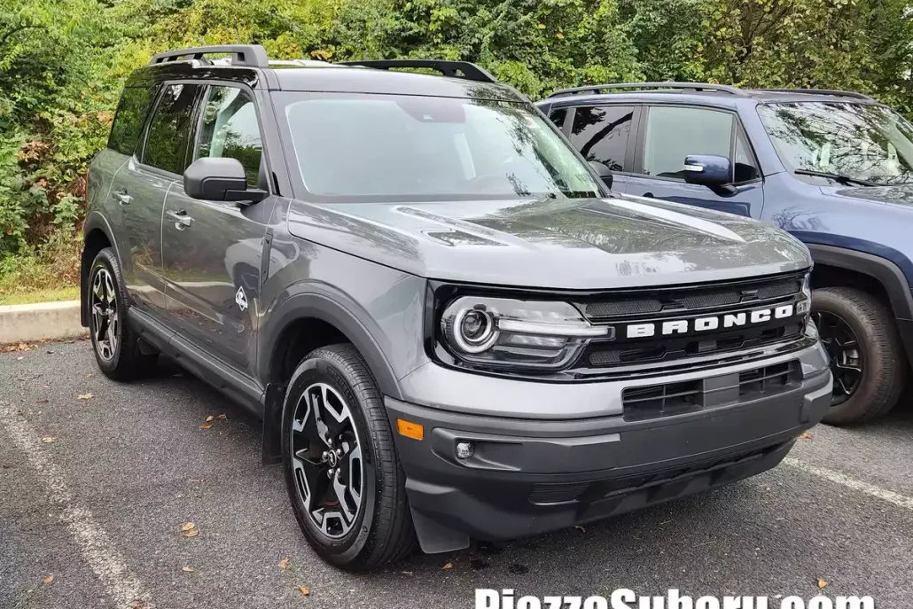 2024 Ford Bronco Sport Outer Banks photo 1