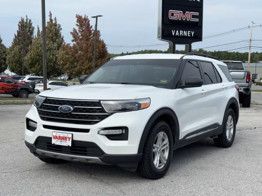 2020 Ford Explorer XLT photo 1