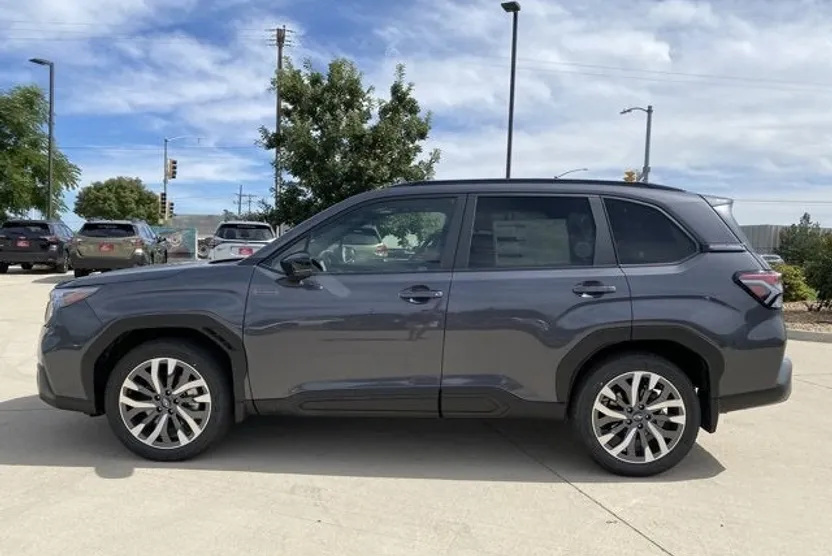 2025 Subaru Forester Touring photo 1
