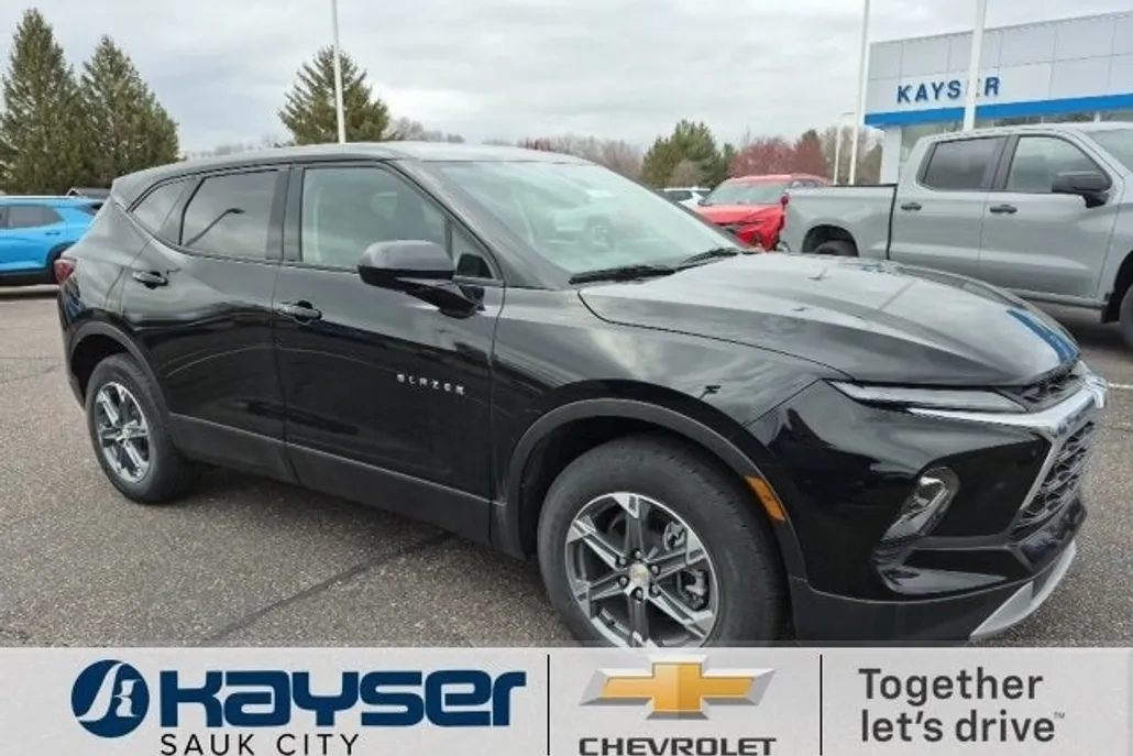 2024 Chevrolet Blazer 2LT photo 1