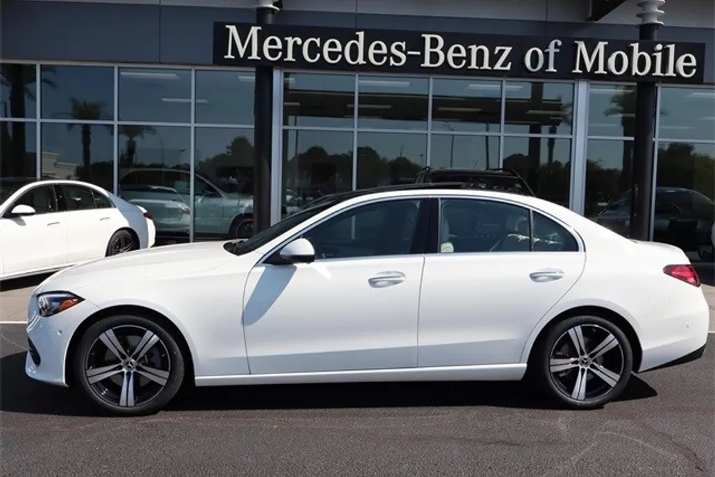 2024 Mercedes Benz C 300 photo 1