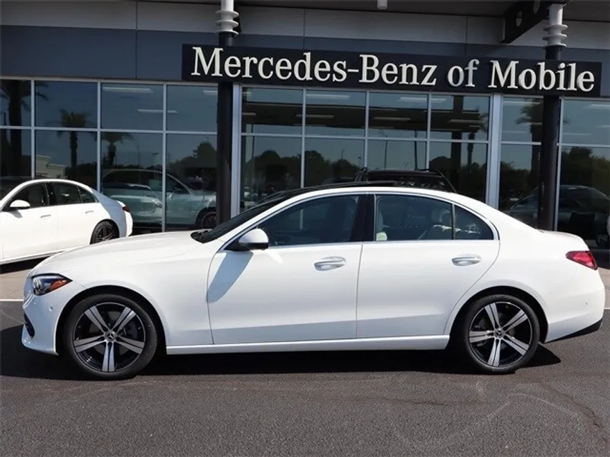 2024 Mercedes Benz C 300 photo 1