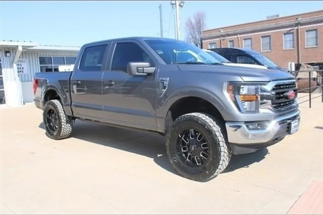 2023 Ford F-150 photo 1