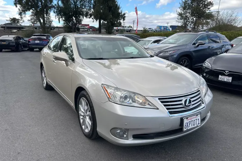 2010 Lexus ES 350 photo 1