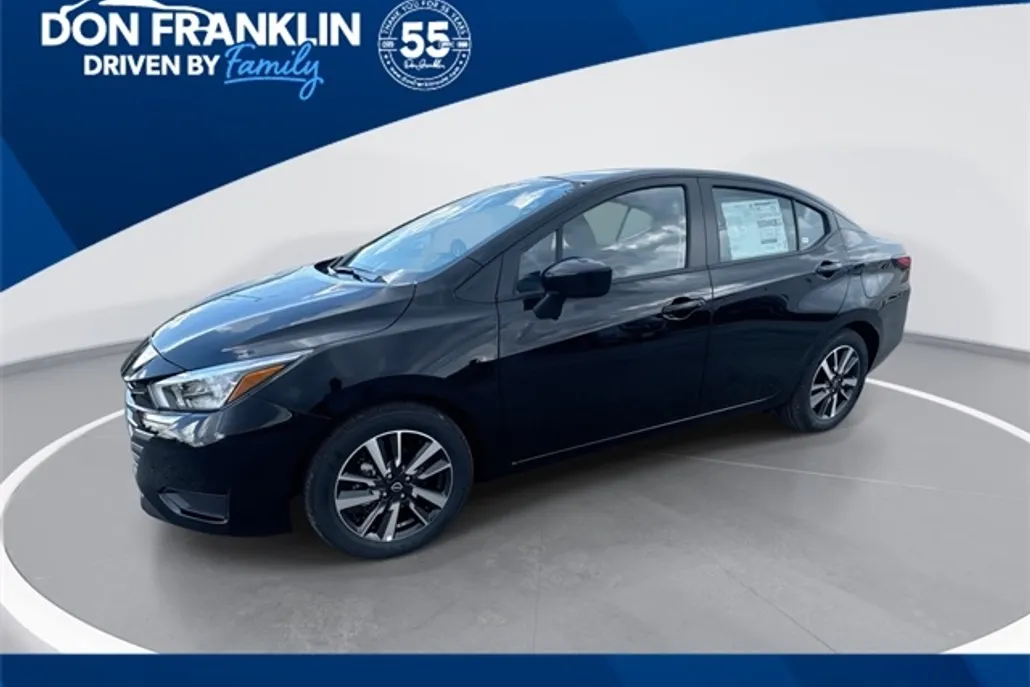 2025 Nissan Versa 1.6 SV photo 1