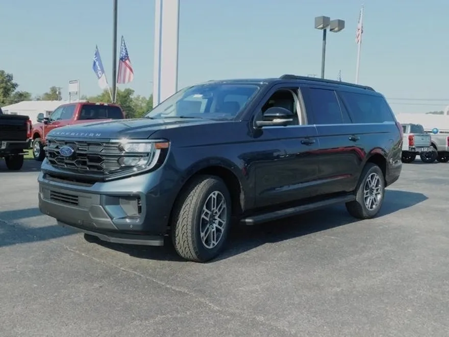 2025 Ford Expedition MAX Base photo 1
