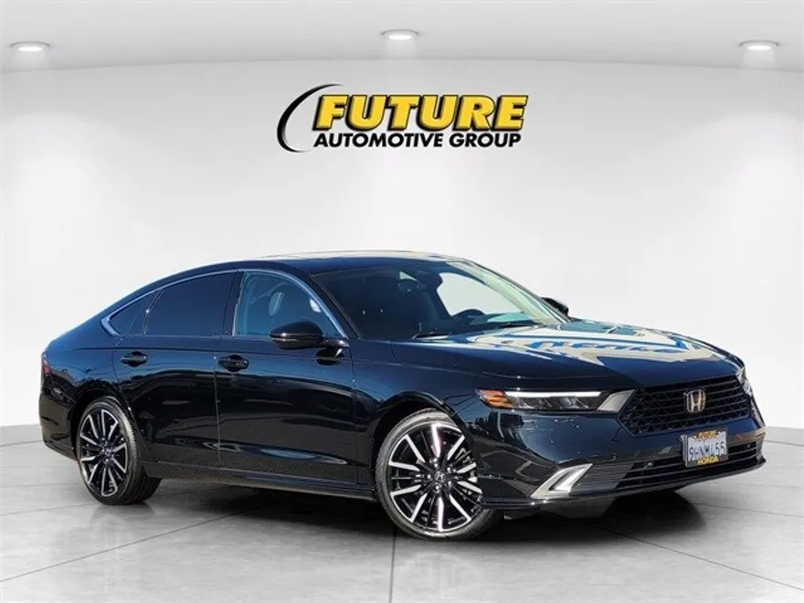2023 Honda Accord Hybrid Touring photo 1