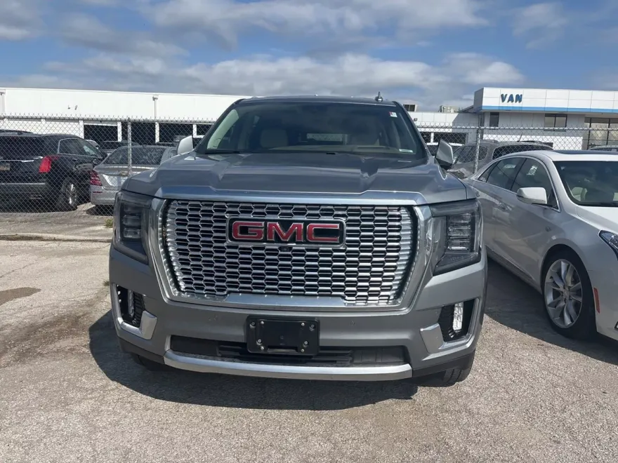 2023 Gmc Yukon XL Denali photo 1