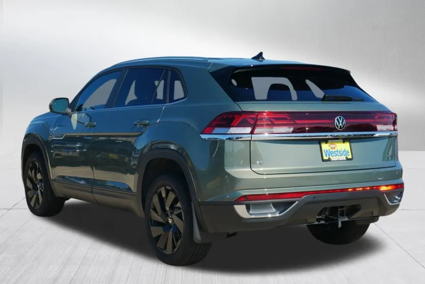 2026 Volkswagen Atlas Cross Sport SE Technology photo 1