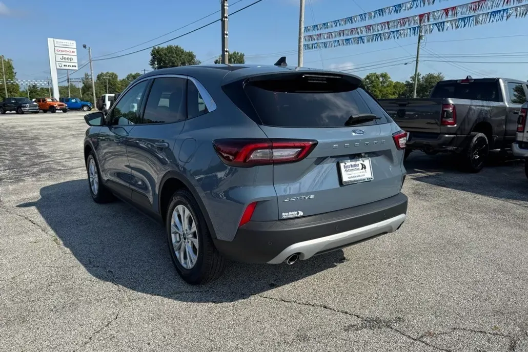 2023 Ford Escape Active photo 1