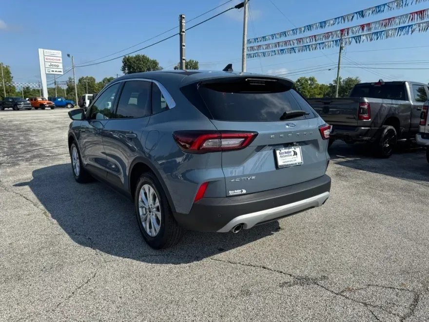 2023 Ford Escape Active photo 1