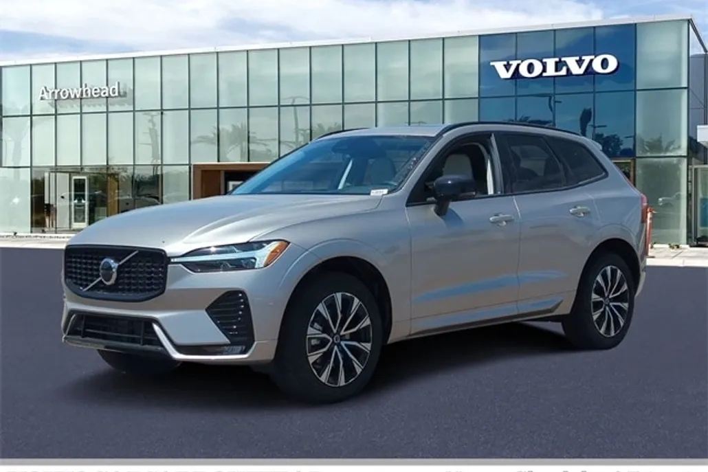 2025 Volvo XC60 B5 Core photo 1