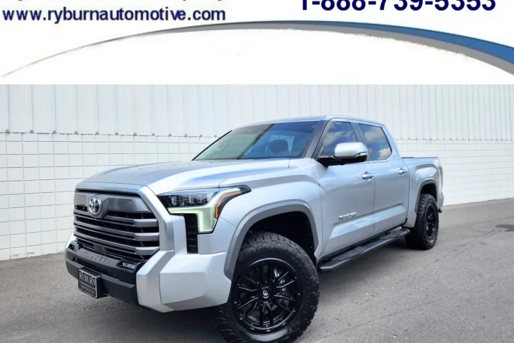 2024 Toyota Tundra Limited photo 1