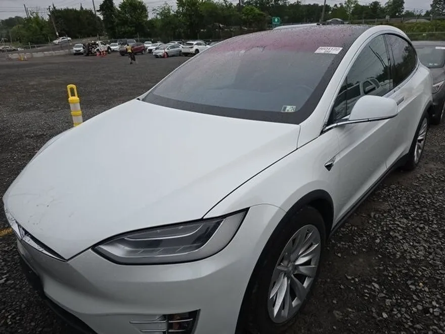 2017 Tesla Model X 75D photo 1