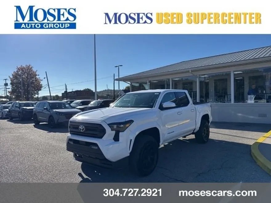 2025 Toyota Tacoma SR5 photo 1