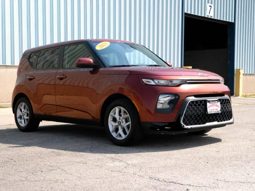 2021 Kia Soul S photo 1