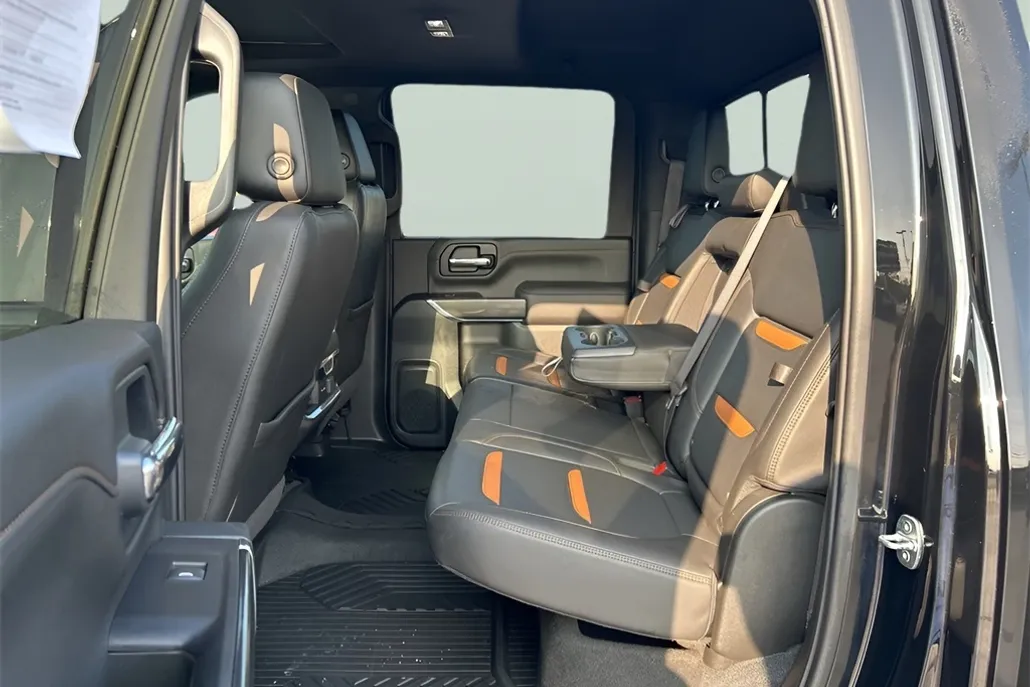 2020 Gmc Sierra 2500 HD AT4 photo 1