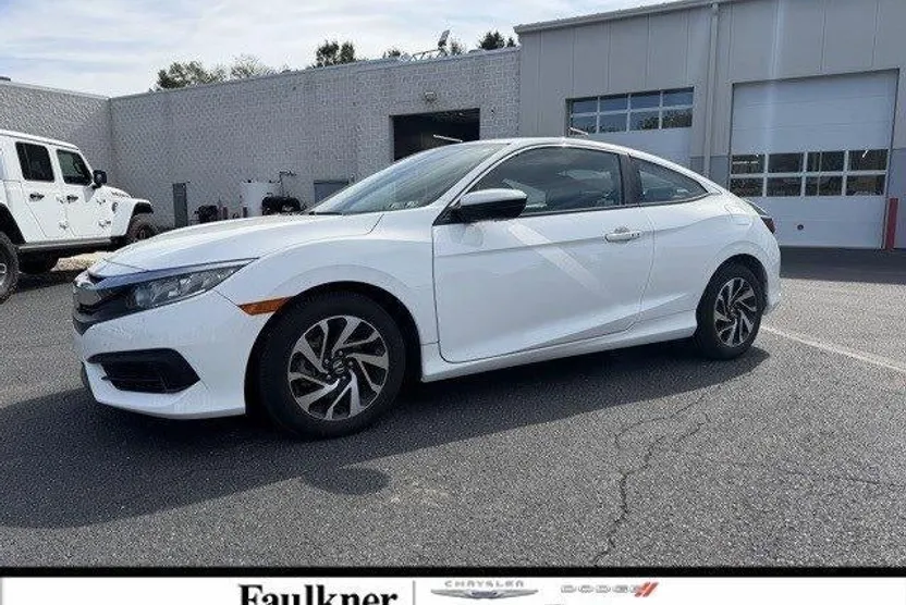 2018 Honda Civic photo 1