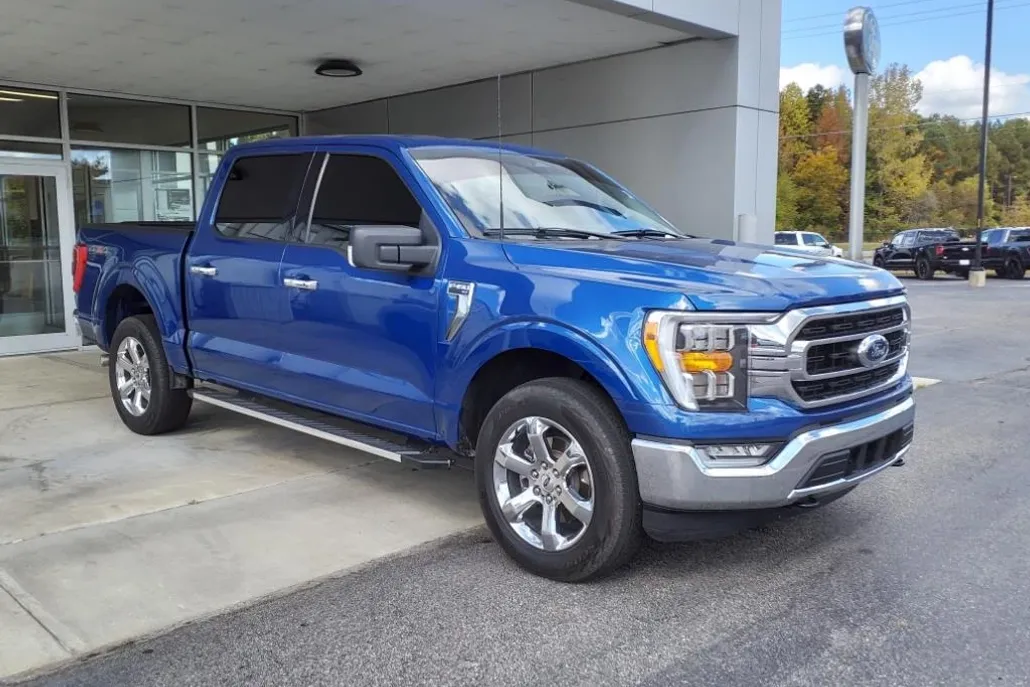 2023 Ford F-150 XLT photo 1