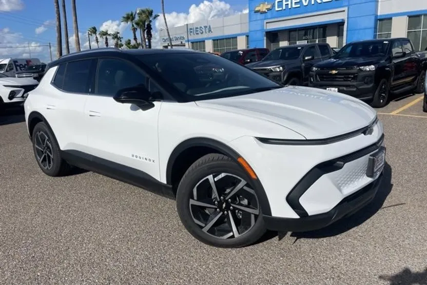 2026 Chevrolet Equinox EV 1LT photo 1
