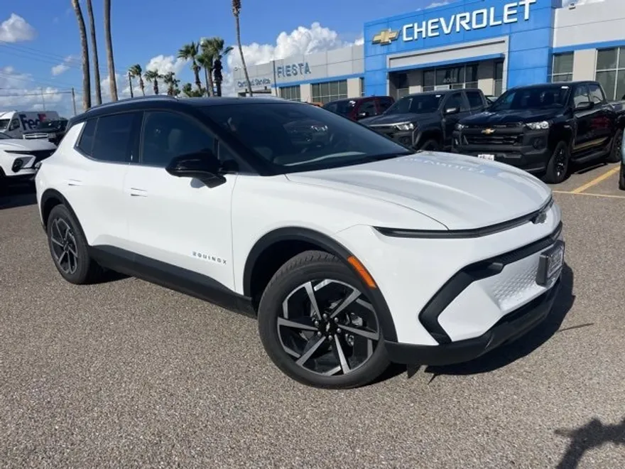 2026 Chevrolet Equinox EV 1LT photo 1