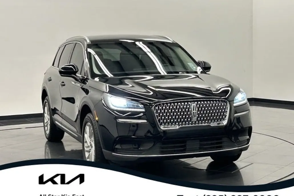 2022 Lincoln Corsair Standard photo 1