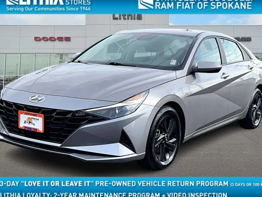 2021 Hyundai Elantra SEL photo 1