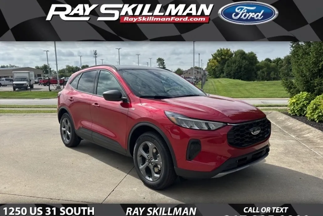 2025 Ford Escape ST-Line photo 1