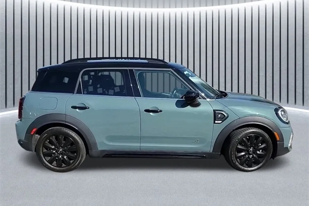 2021 Mini Countryman S ALL4 photo 1