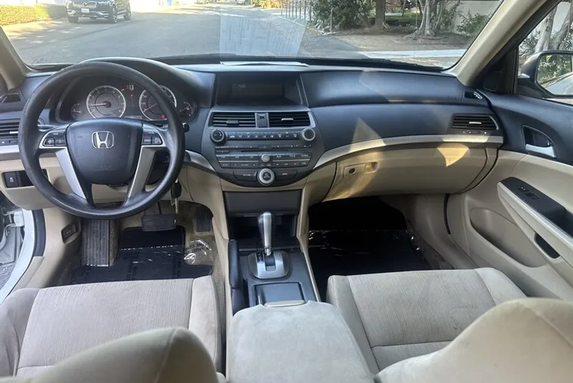 2012 Honda Accord LX photo 1